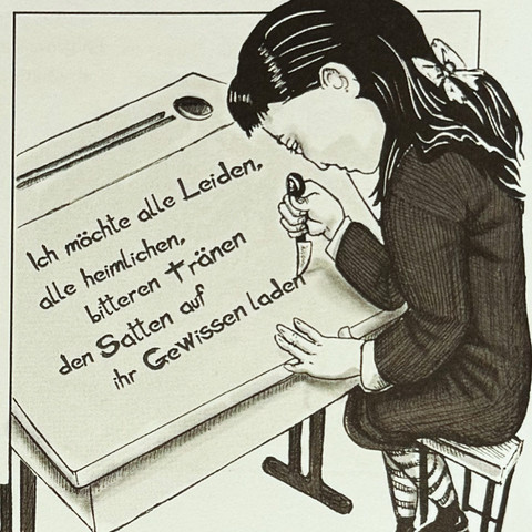 Ein Ausschnitt aus „Rosa - die Graphic Novel über Rosa Luxemburg“ von Kate Evans, erschienen im Karl Dietz Verlag.

Ein Mädchen ritzt mit einem Messer Text in ein Holzpult. Der Text lautet:

„Ich möchte alle Leiden,
alle heimlichen, 
bitteren Tränen
den Satten auf
ihr Gewissen laden“
