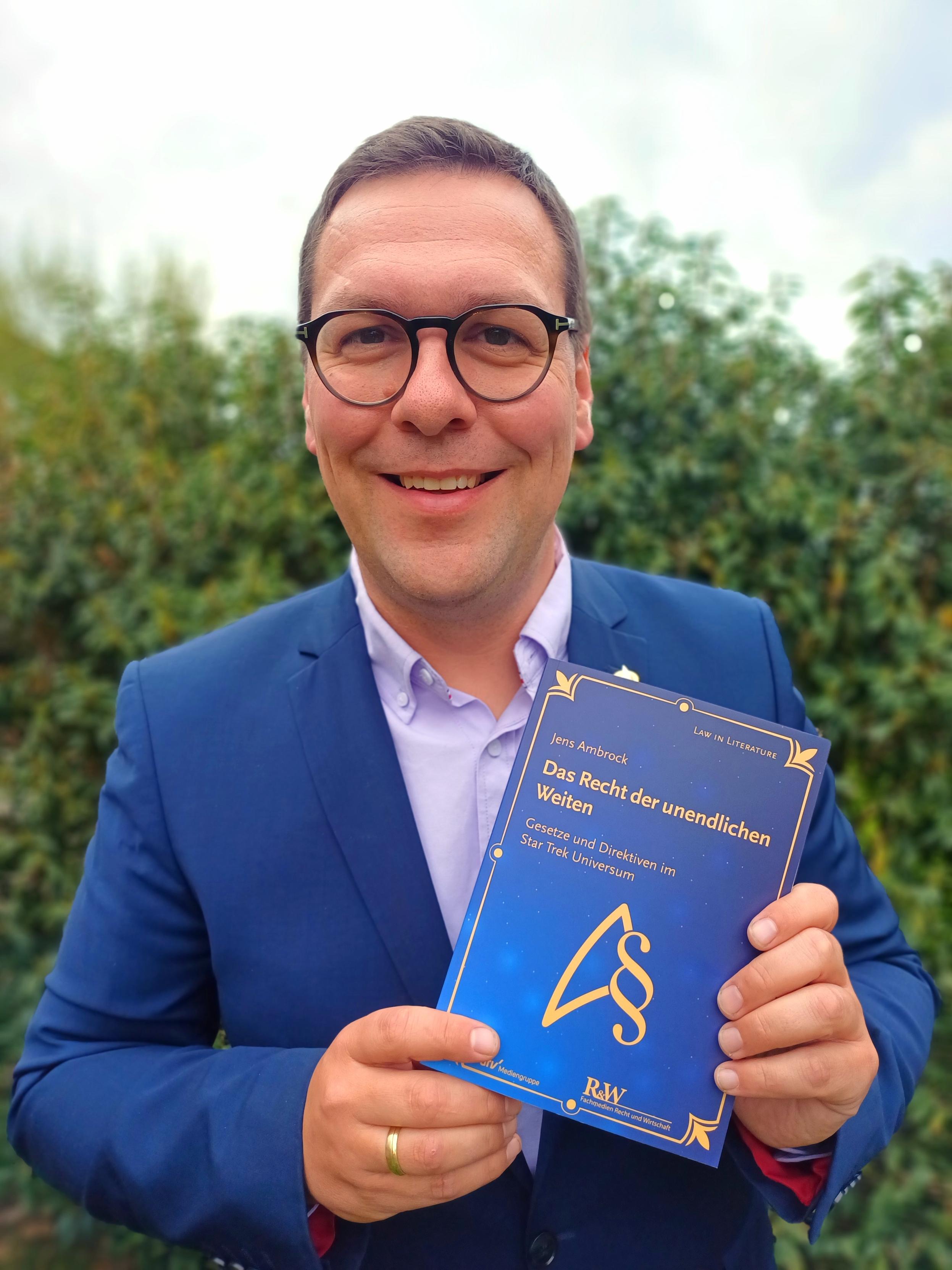 Jens Ambrock (@ambrock@legal.social)